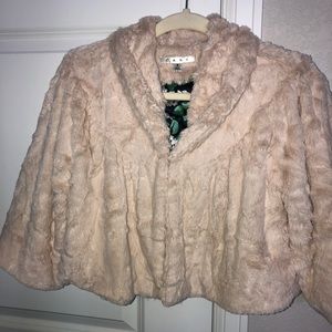 CAbi fuzzy cream crop jacket small